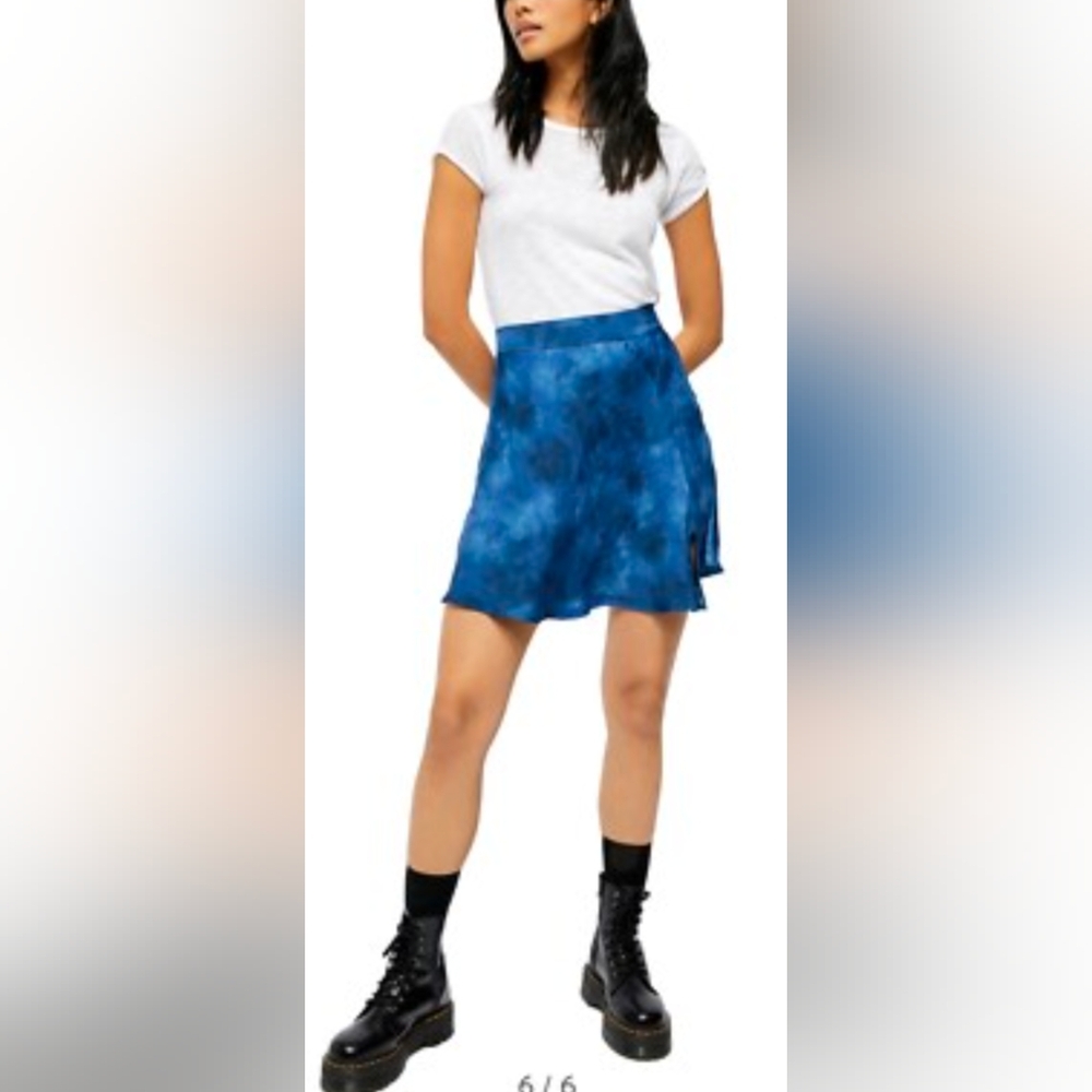 Free People Martine Flirt Tie Dyed Blue Mini Skirt Size 2 XS